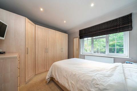 13 Ashridge Close, Bovingdon, Hemel Hempstead, HP3 0QG