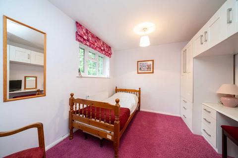 13 Ashridge Close, Bovingdon, Hemel Hempstead, HP3 0QG