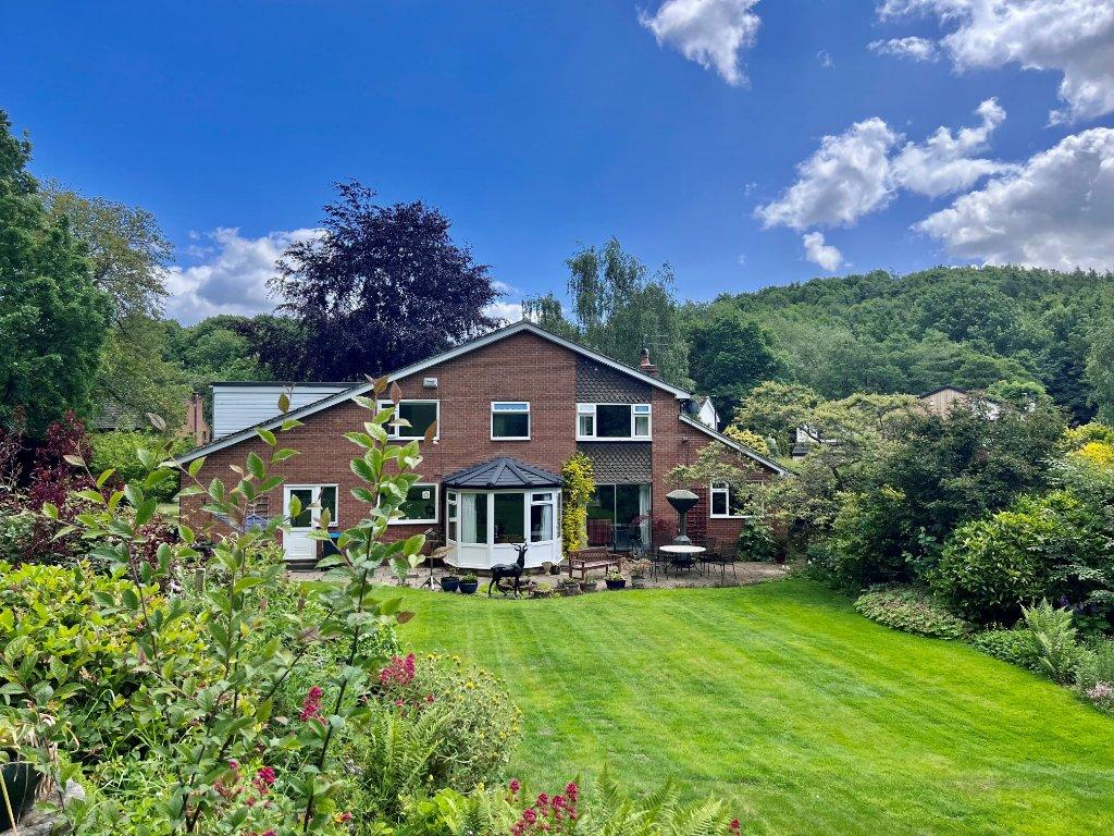 Levenside, Hutton Rudby, Yarm, North... 4 bed detached house £595,000
