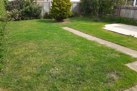 2 bedroom semi-detached house to rent, Sherwood Drive, Marske-by-the-Sea TS11