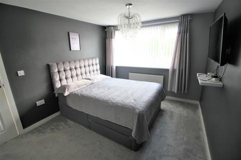 17 Cromer Road, Bury, BL8 1ES