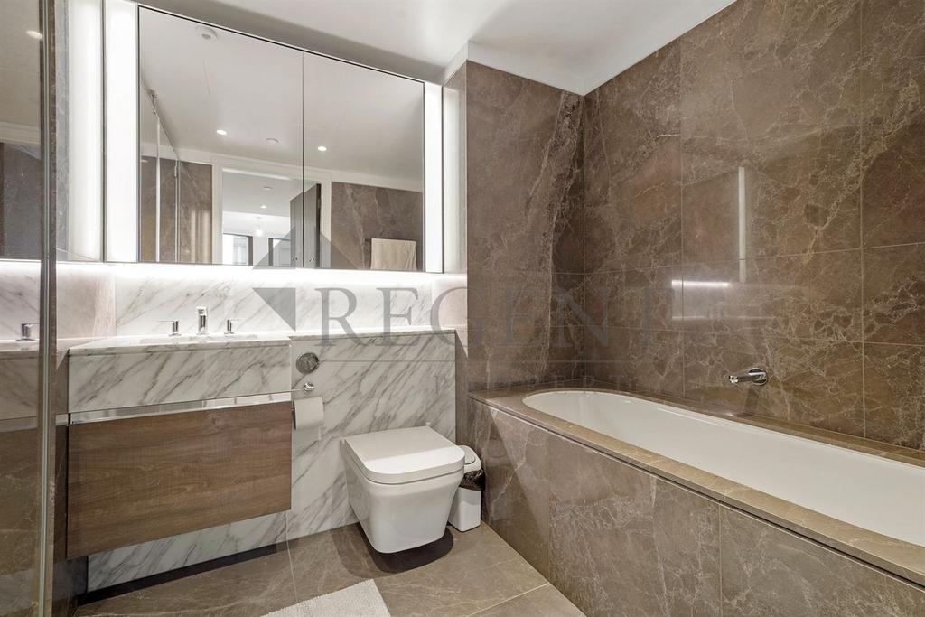 Main ensuite
