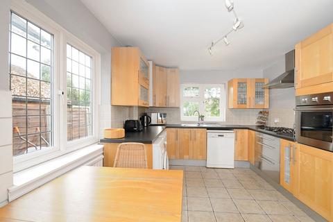 3 bedroom house to rent - Friary Road North Finchley N12