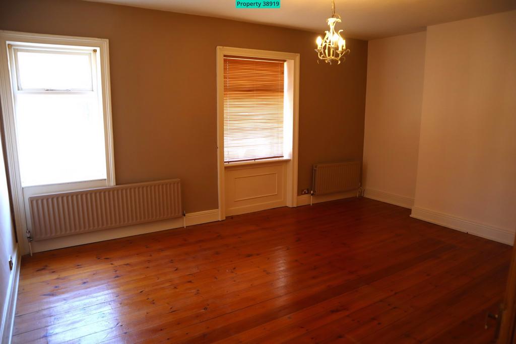 Front bedroom