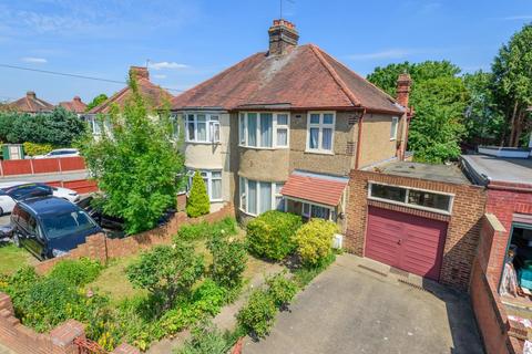 21 Worton Way, Hounslow, TW3 1PN