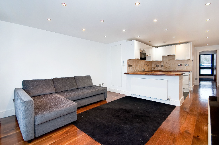 St Pauls Crescent, London, NW1 1 bed flat £1,898 pcm (£438 pw)