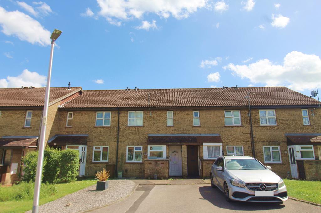 Hamelin Road, Gillingham, Kent, ME7 1 bed for sale £200,000