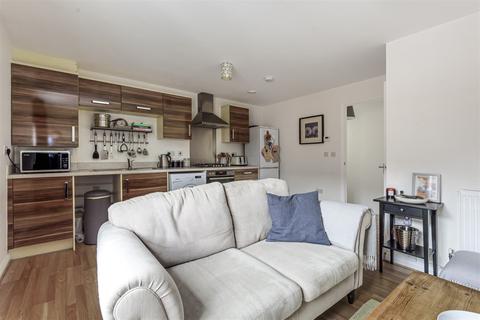 2 bedroom flat for sale - Brook Road, Hambrook, PO18