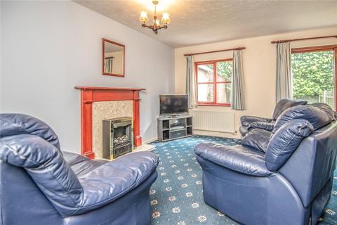 3 bedroom semi-detached house for sale - Stourbridge Road, Catshill, Bromsgrove, Worcestershire, B61