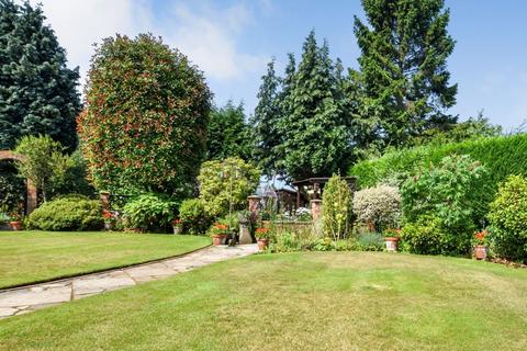 4 bedroom detached bungalow to rent, Parkside Road, Lowton,  WA3 1PG