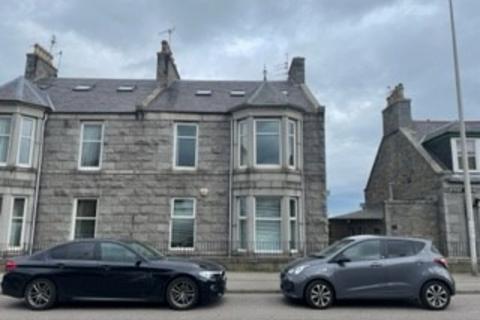 5 bedroom flat to rent, Clifton Road, Middlefield, Aberdeen, AB24