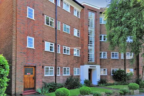 2 bedroom flat to rent - Runnymede House, Courtlands, Richmond , TW10