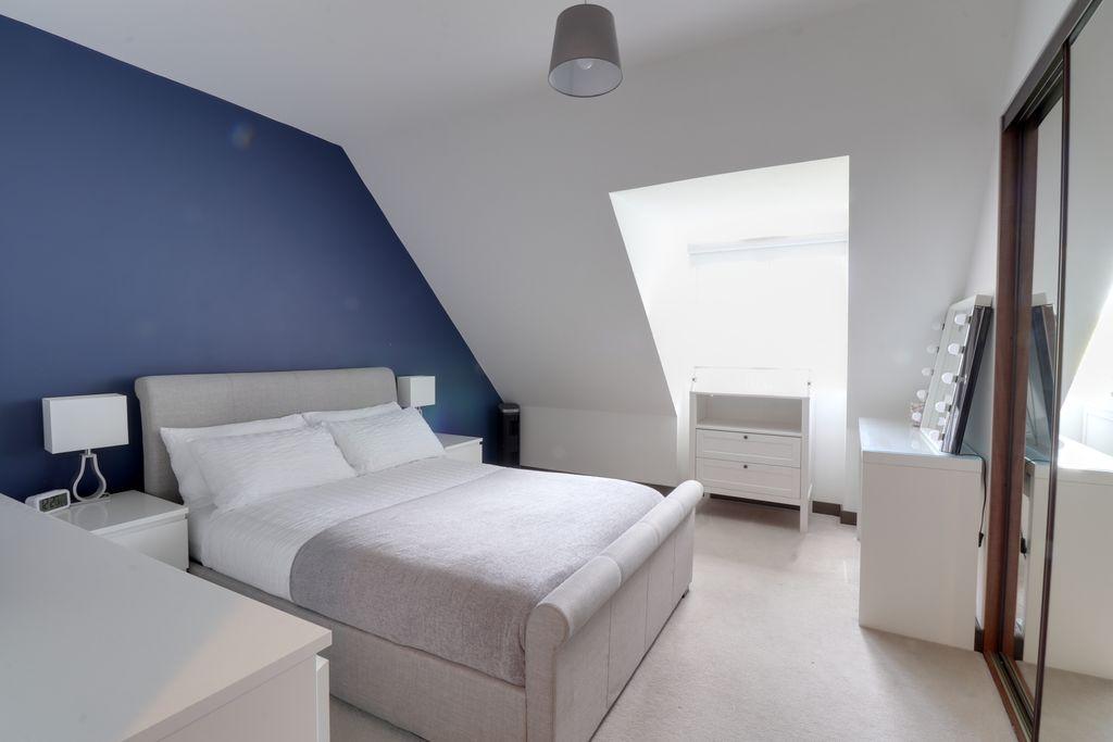 Bedroom 1 (Double)