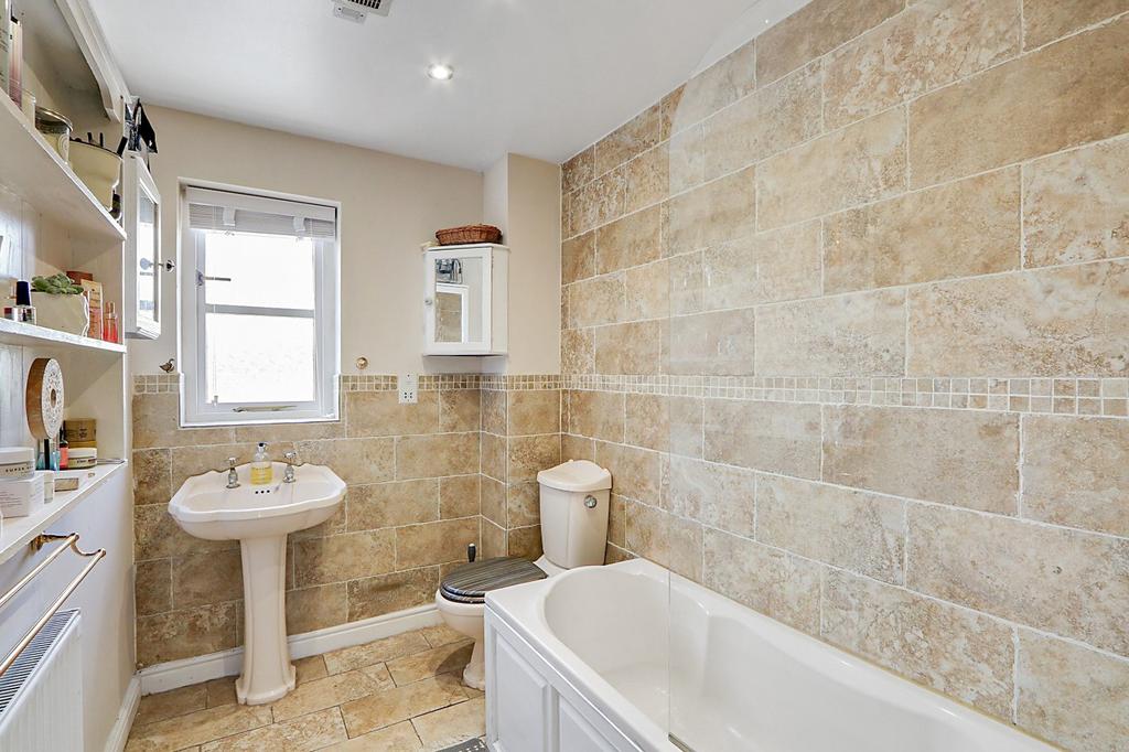 Bedroom 1 En-suite