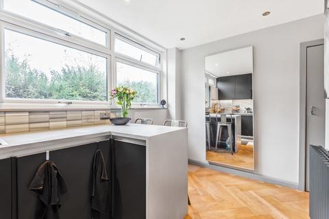 14 Sweyn Place, London, SE3 0EZ