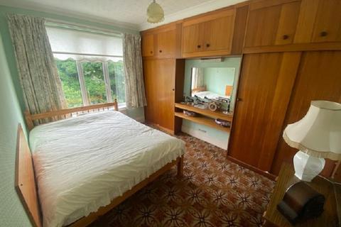 16 Castle Street, Skewen, Neath, SA10 6BY