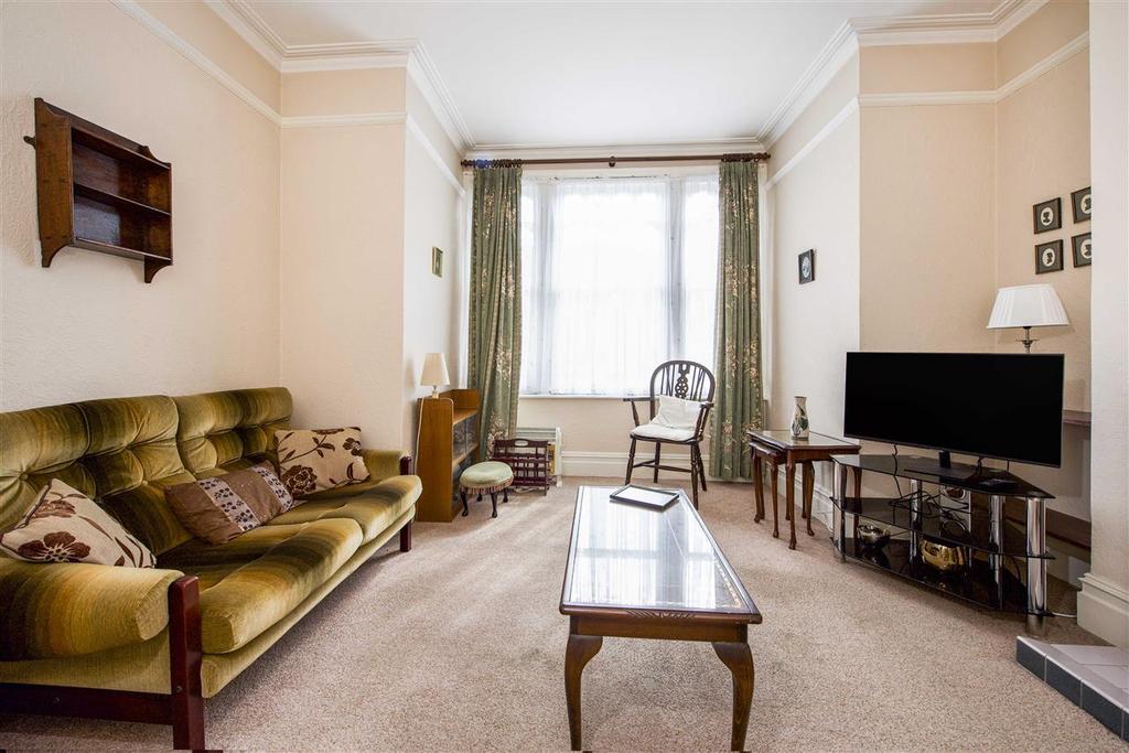 Durnsford Road, Wimbledon Park 3 bed apartment £575,000