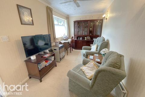 35 Barryfields, Shalford, Braintree, CM7 5HJ