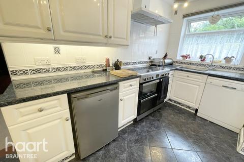 35 Barryfields, Shalford, Braintree, CM7 5HJ