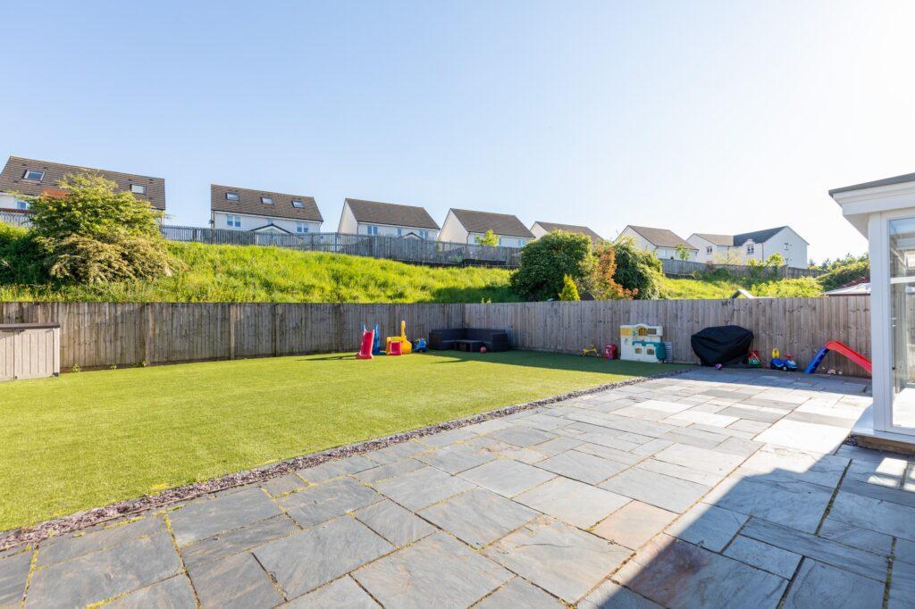 Lavender Drive, Newton Mearns 5 bed detached villa £460,000