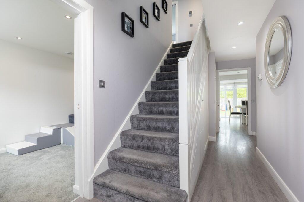 Lavender Drive, Newton Mearns 5 bed detached villa £460,000