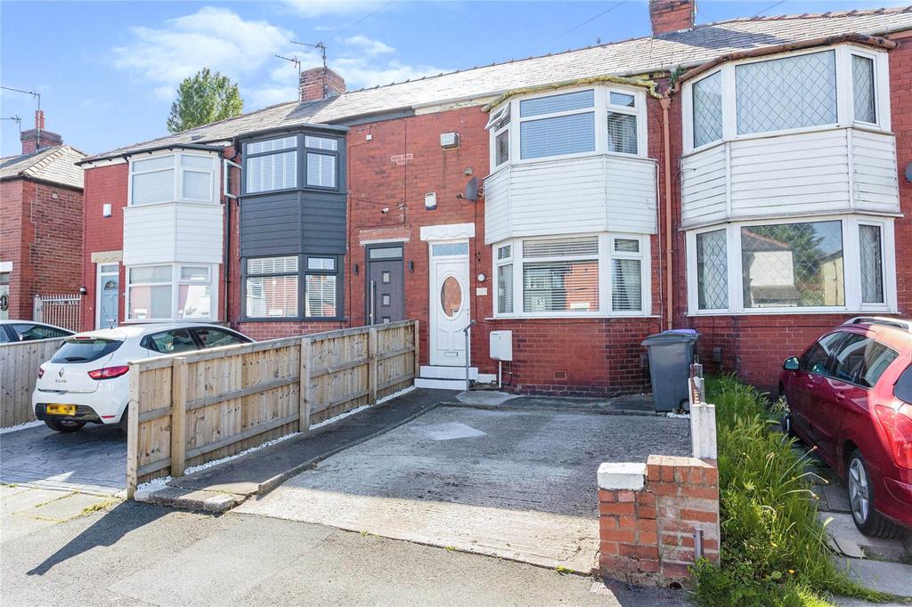 June Avenue, Blackpool, Lancashire, FY4 3 bed terraced house £95,000