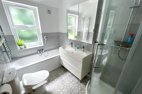 8 Southdown Road, Carshalton, SM5 4LT