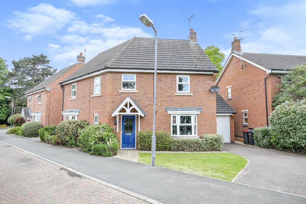 Charlotte Way, Atherstone 4 bed detached house £415,000