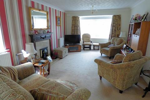 7 Kirkway, Broadstone, BH18 8ED