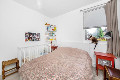 15 Burford Road, London, SE6 4DF