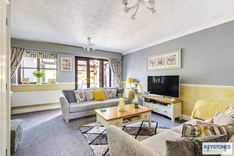 10 Lavender Close, South Ockendon, RM15 6TH