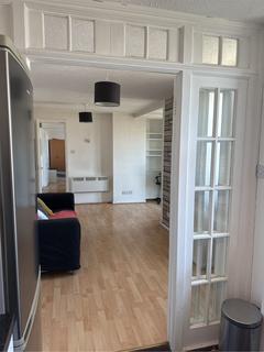 1 bedroom apartment to rent, Memorial Avenue, E15