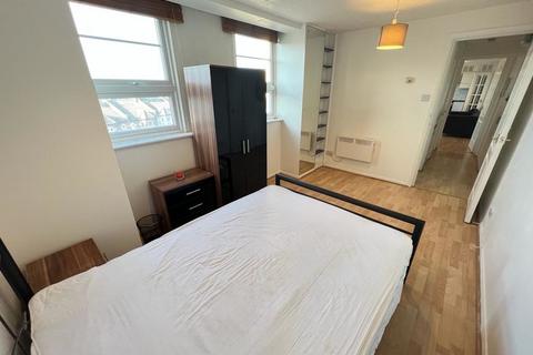 1 bedroom apartment to rent, Memorial Avenue, E15