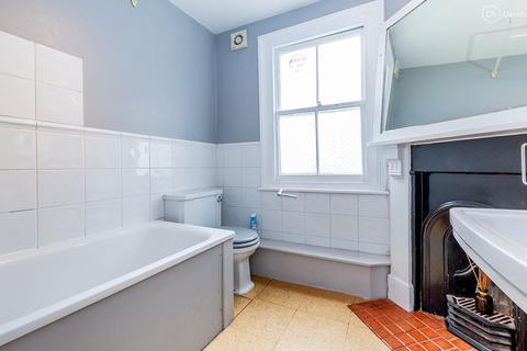11 Allison Road, London, N8 0AN