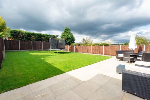 14 Kent Close, Orpington, BR6 7HD