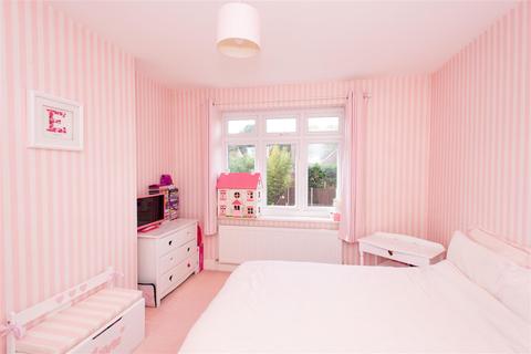 14 Kent Close, Orpington, BR6 7HD