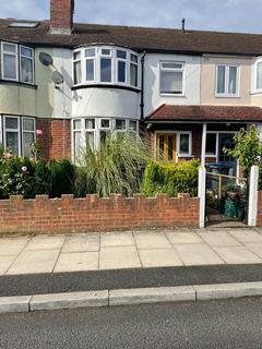 3 bedroom terraced house to rent, Rowan Crescent, London SW16