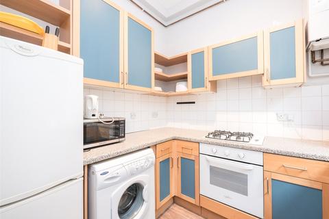 1 bedroom flat to rent, Upper Grove Place, Edinburgh, EH3