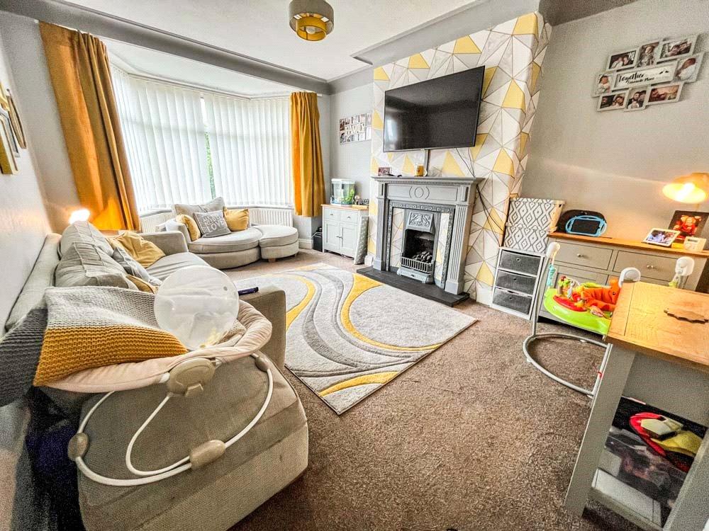 Holmfield Road, Blackpool, Lancashire 3 bed semidetached house £140,000