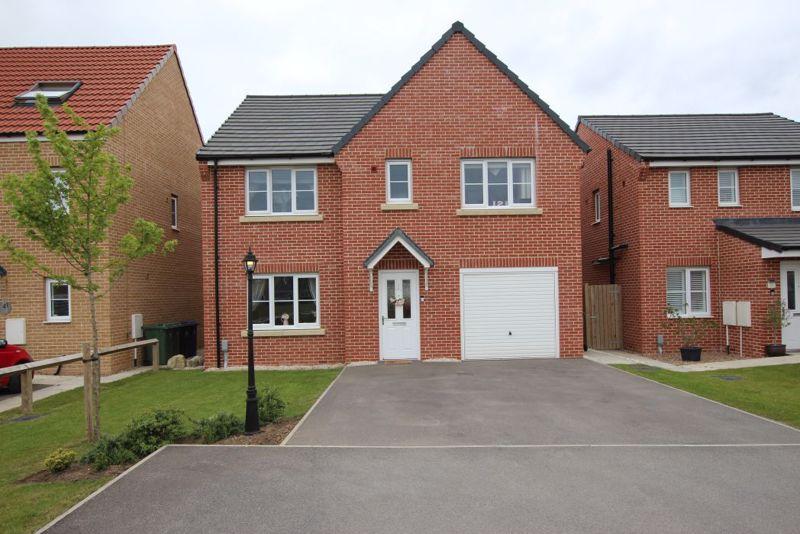 FAIRWAY DRIVE, HUMBERSTON 5 bed detached house for sale £340,000