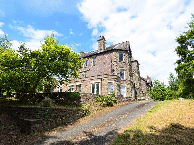 Pandy, Abergavenny 5 Bed Semi-detached House For Sale - £599,950