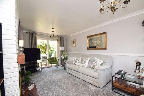 3 Blenheim Close, Walsall, WS4 1RB
