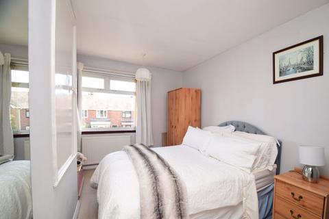 3 Blenheim Close, Walsall, WS4 1RB
