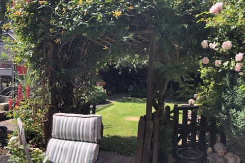 3 Blenheim Close, Walsall, WS4 1RB