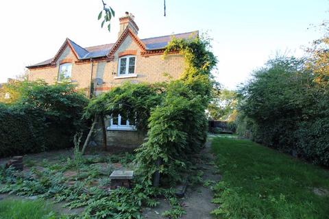 2 bedroom semi-detached house for sale, 91 High Street, South Kyme