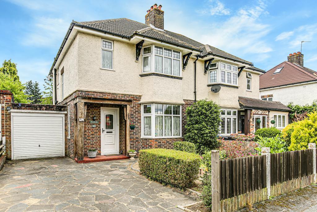 Limpsfield Road, Sanderstead, CR2 9DA 3 bed semidetached house for