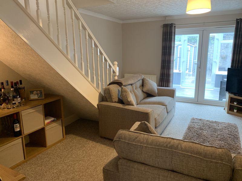 Lounge 2
