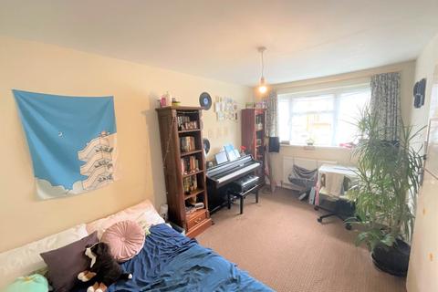 3 bedroom house to rent - Southwell Grove Road, Leytonstone, London