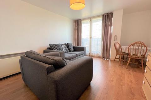 2 bedroom apartment to rent, Fishguard Way, London