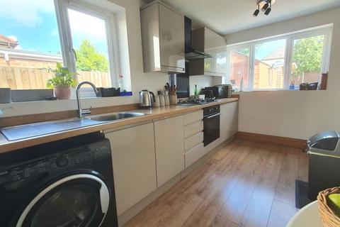 61 Finlay Road, Gloucester, GL4 6TW